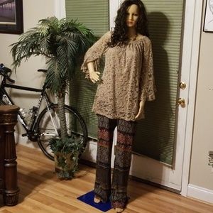 **LAST CHANCE!!**  NWOT  Win Win tunic  sz L/X